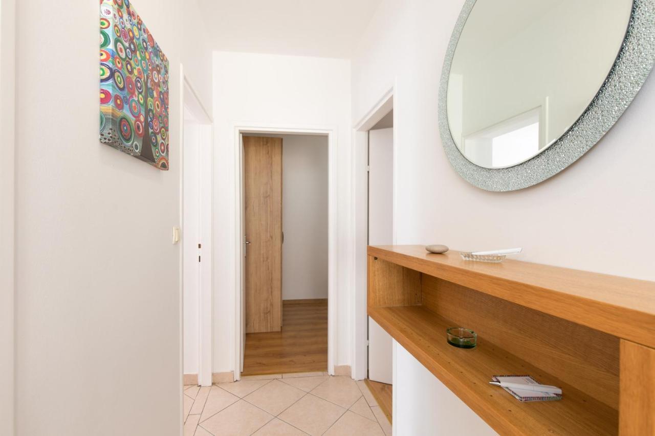 Apartment Julijana Крк Экстерьер фото